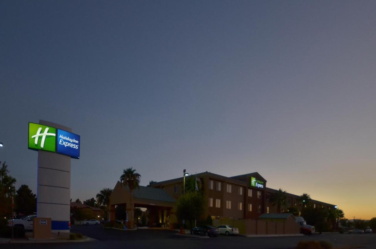 Holiday Inn Express Las Vegas-Nellis By Ihg Ngoại thất bức ảnh