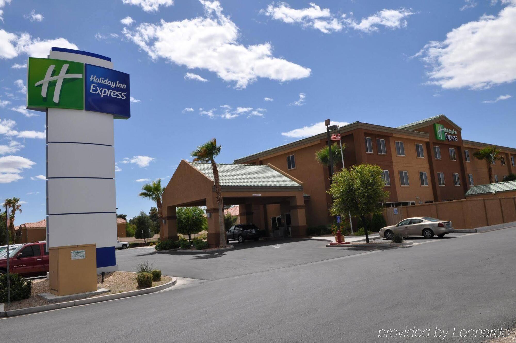 Holiday Inn Express Las Vegas-Nellis By Ihg Ngoại thất bức ảnh